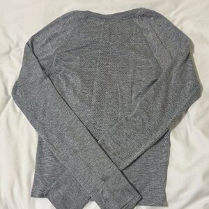 Lululemon Swiftly Tech Waist Length Size 2
